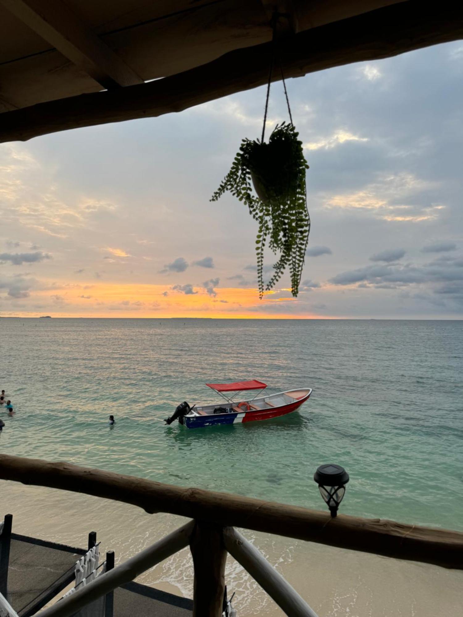 Tequila Sunbeach Baru Eco-Hotel Pendales Exterior photo